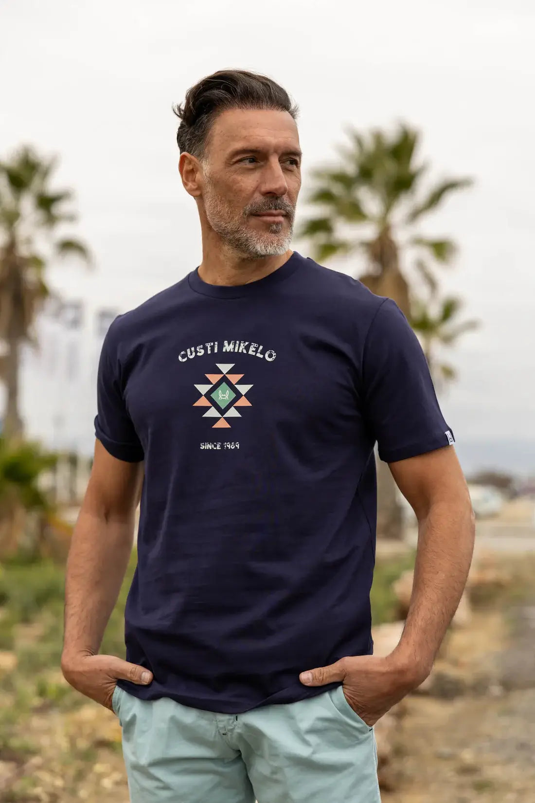 Piramide Marineblauw T-Shirt