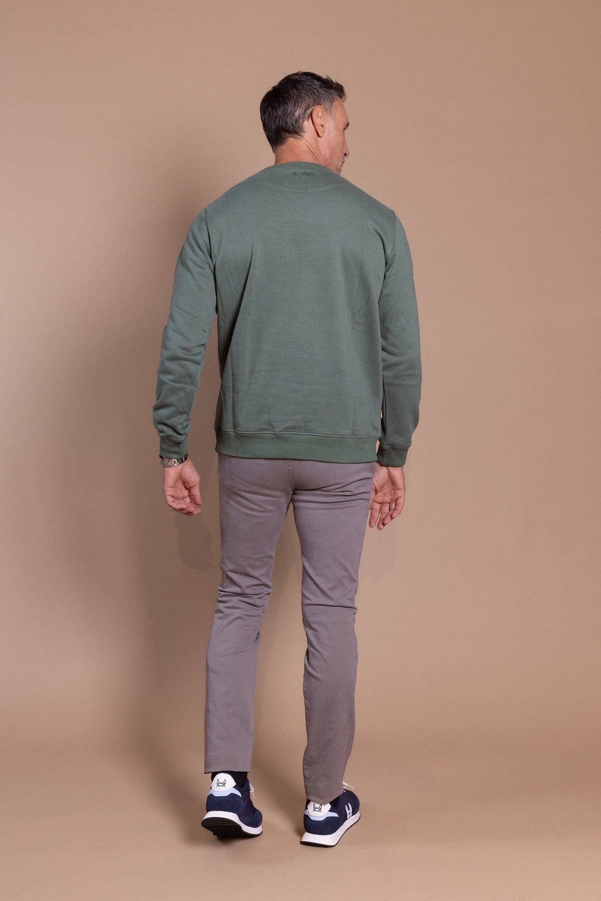 Basis-sweater met perzikgevoel — bosgroen: L