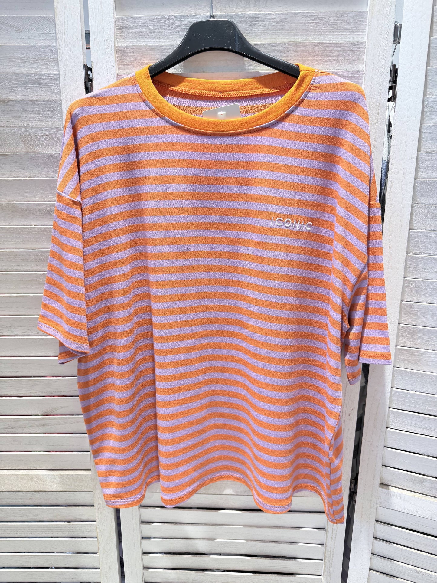 Loszittend gestreept T-shirt met knoop: Orange / Taille unique
