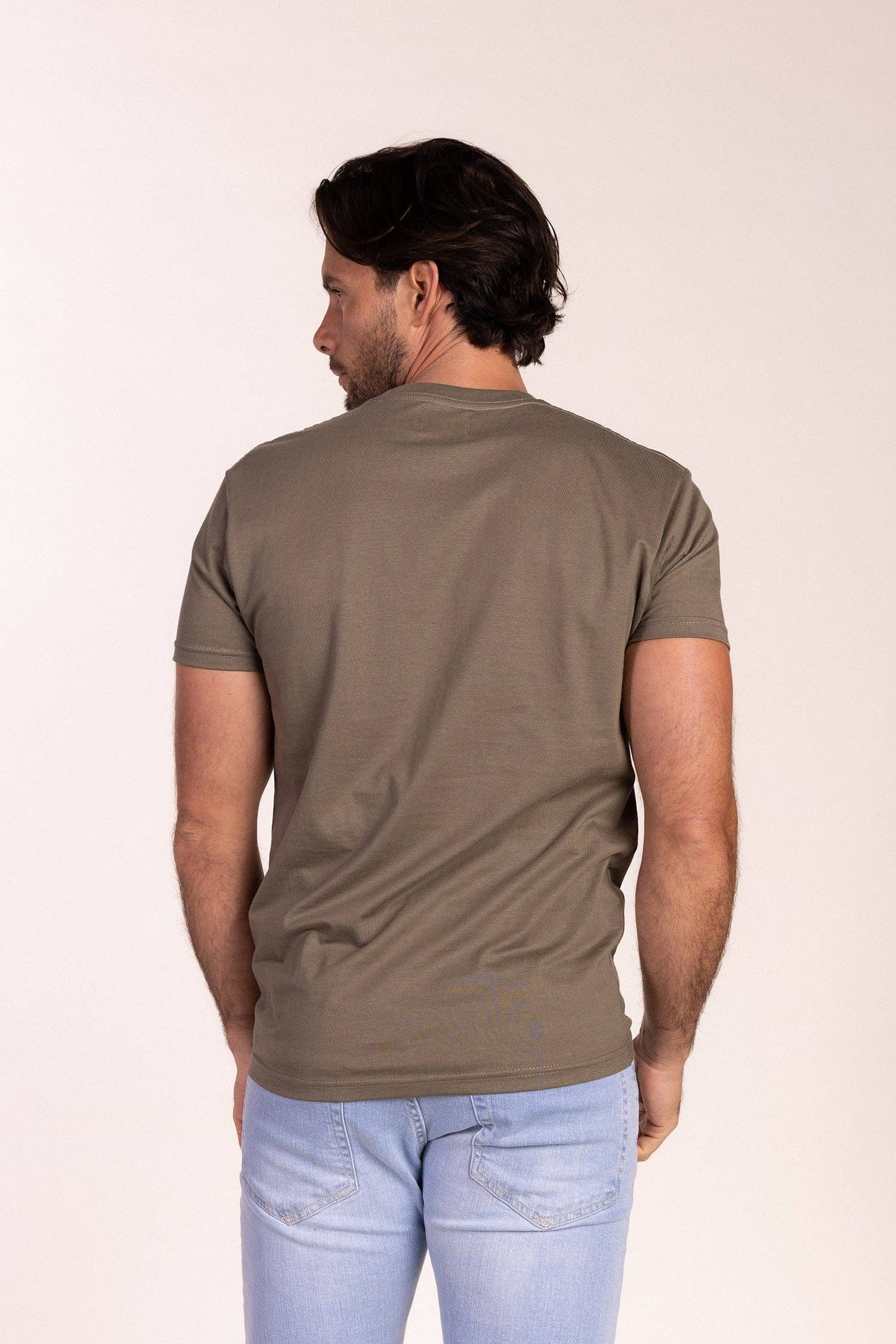 Basic T-shirt met korte mouwen in kaki: M