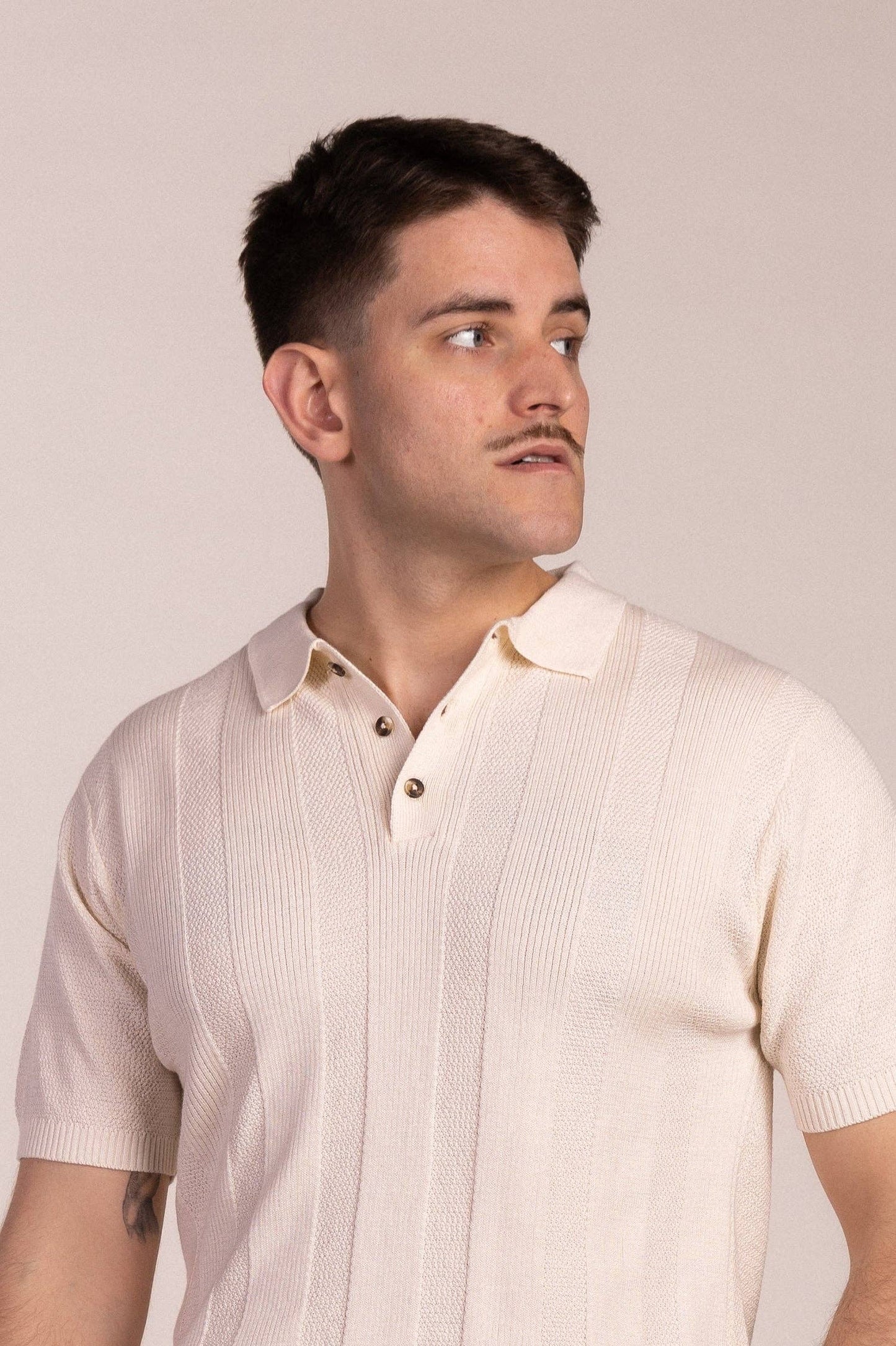 Beige gebreide polo | Montelo