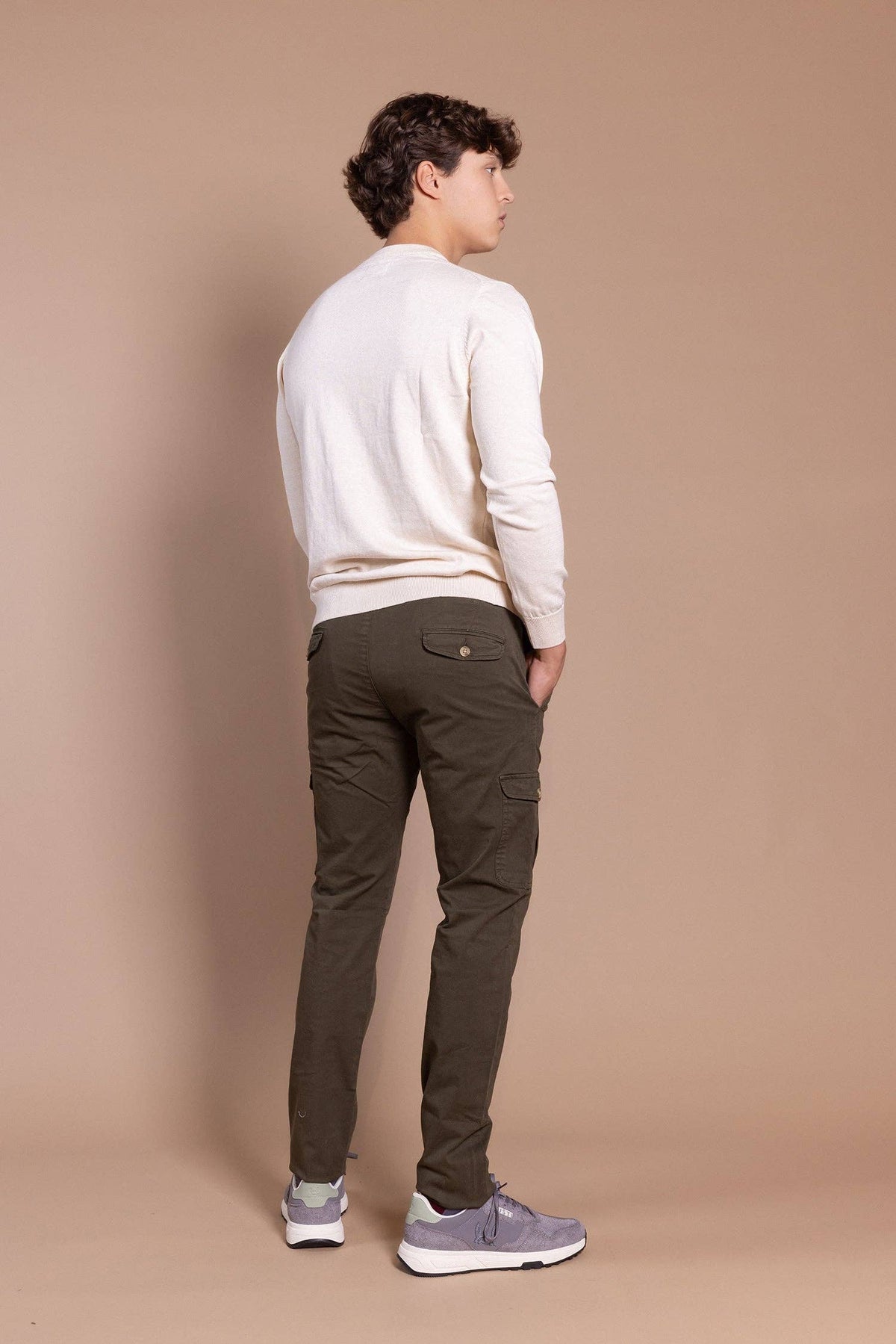 Basic trui ronde hals crème: XL
